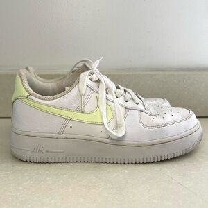 Nike Air Force 1 Low ’07 Sneaker Barely Volt Women’s 8 315115-159